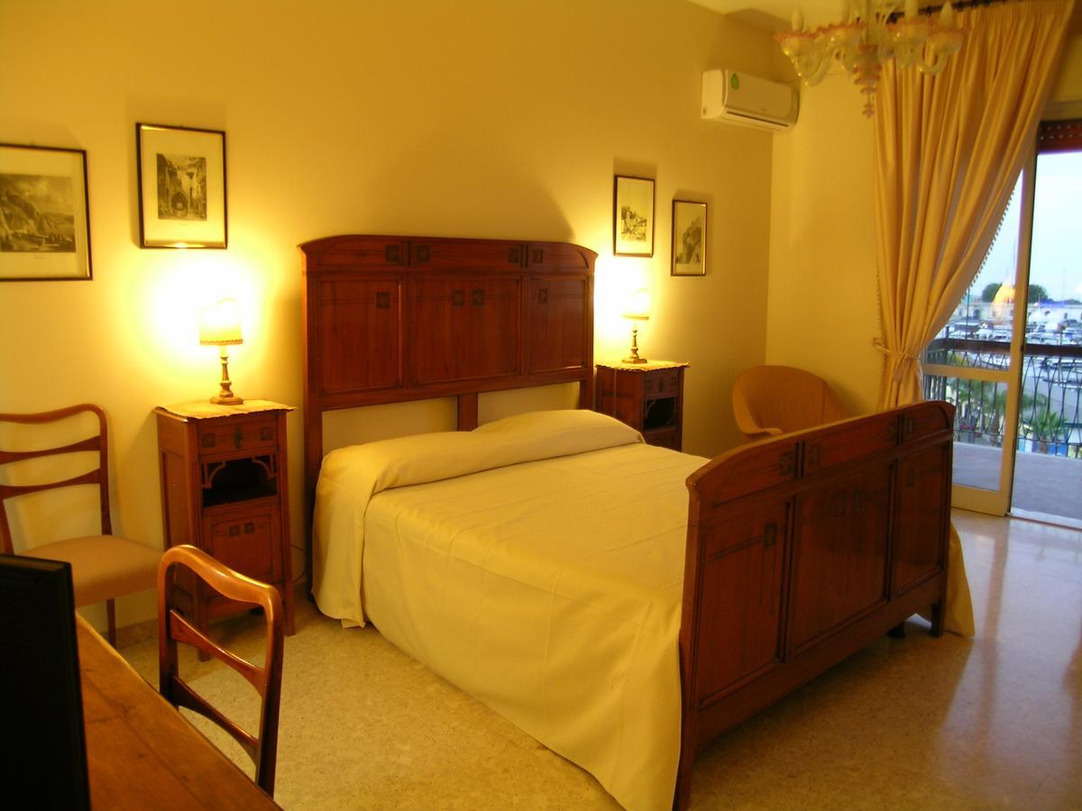 Bed and Breakfast B.&B Margaret'S House Milazzo Exteriér fotografie